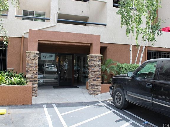 2nd image of 5530 Owensmouth Ave APT 310