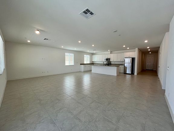 5th image of 11702 E Crescent Dr
