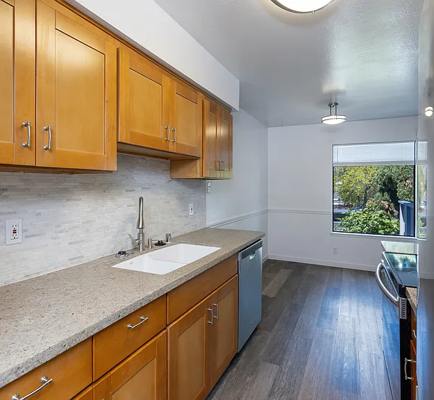1925 46th Ave #96 — Photo 2