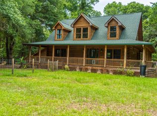 6392 Ranch Rd, Wadmalaw Island, SC 29487