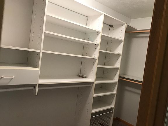 4th image of 10215 Juniper Ct