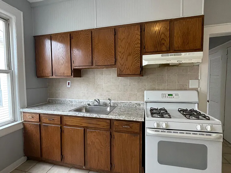 732 S 20th St #2R — Photo 1