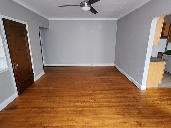 3rd image of 9823 Lake Ave #B406
