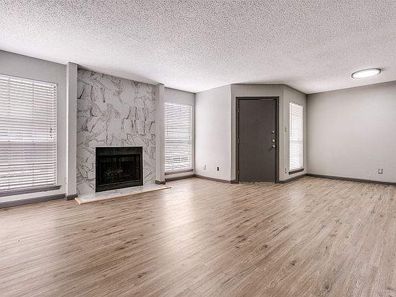 3rd image of 12480 Abrams Rd #221