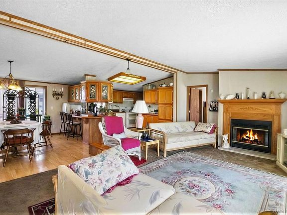 5th image of 13617 Orchard View St