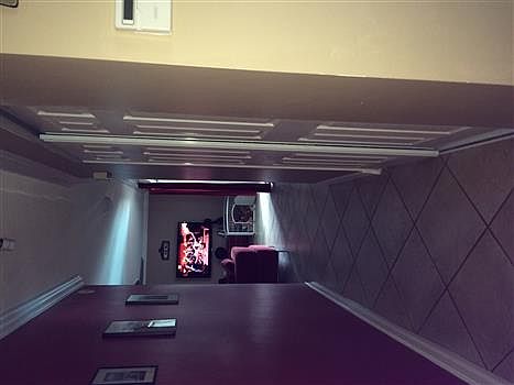 2nd image of 3619 Lakeview Blvd