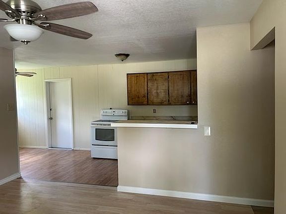 5th image of 13 Nelson Ave
