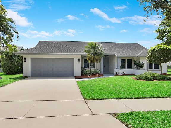 2nd image of 721 Birdie Court