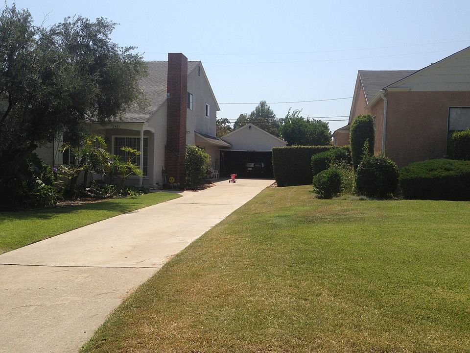 2nd image of 2421 Hagen Dr