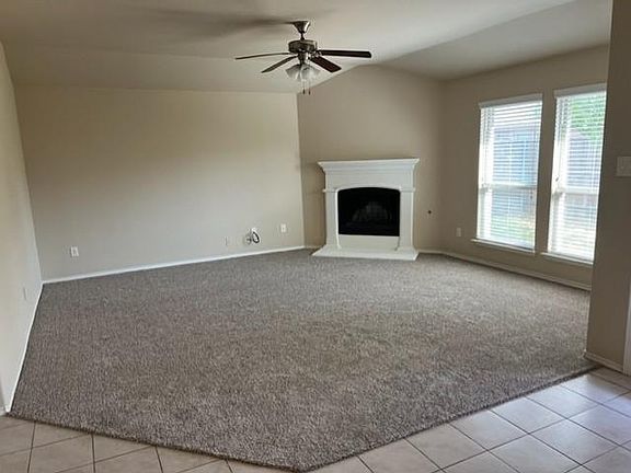 4th image of 1222 Coleman Dr