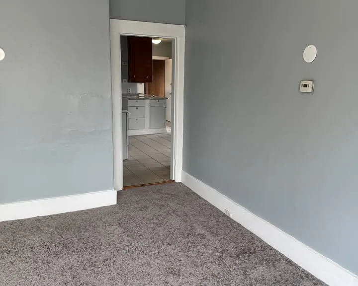 162 Nichols St #1 — Photo 3