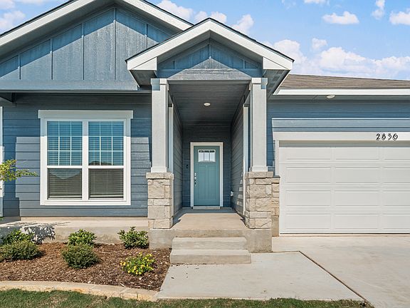 2nd image of 2836 Fox River Dr