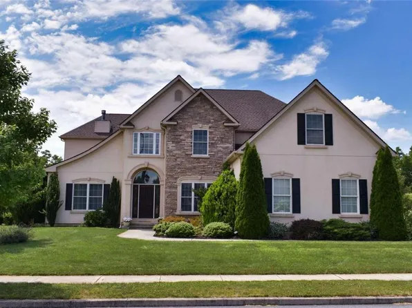 5622 Covenant Ct, Allentown, PA 18106