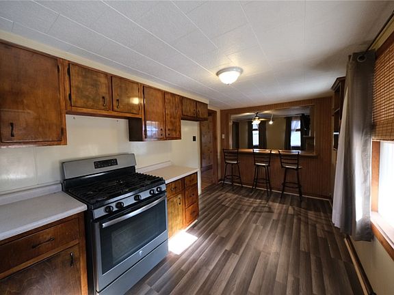 5th image of 306 Clarion St