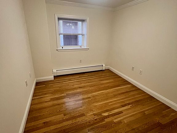 3rd image of 1537-1539 Beacon St #2A