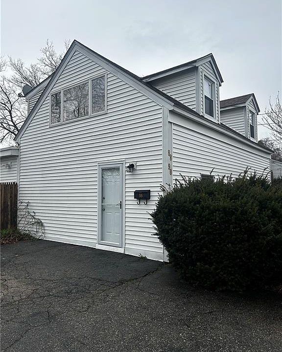 8890 Roger Williams Ave E, Rumford, RI 02916 Zillow