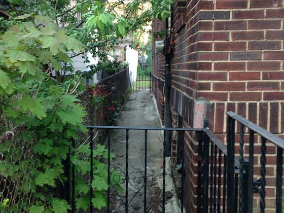 2nd image of 730 Lawerence Ave