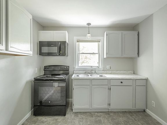 5th image of 2306 Lyndon Ave
