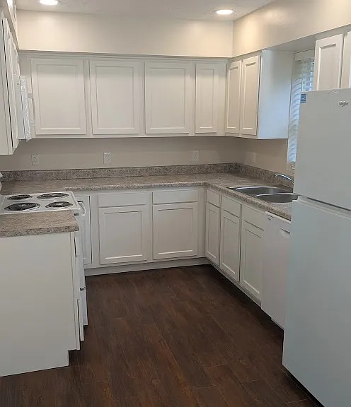 2005 Jefferson St #2 — Photo 1
