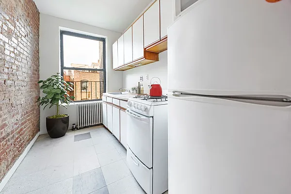 Rented by Blackwater Associates Inc. | media 4