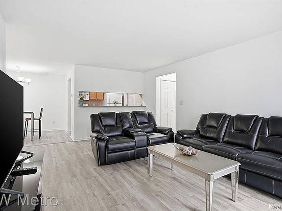 5th image of 20656 Dunham Rd