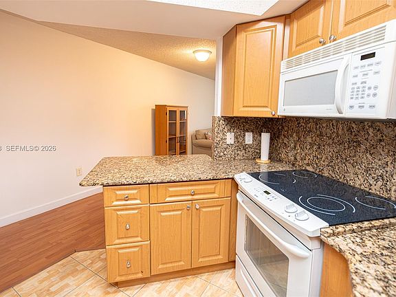 5th image of 8363 Lake Dr APT 504