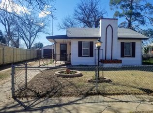 406 Avenue M, Levelland, TX 79336