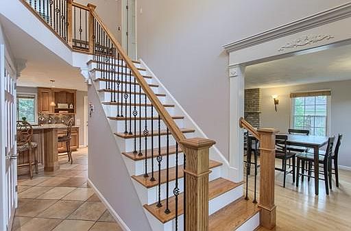 2nd image of 10 Kyleigh Ln