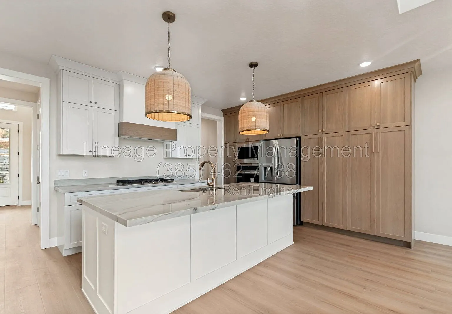 4 bed, 2.5 bath, 3100 sqft, $4,300 — Photo 4