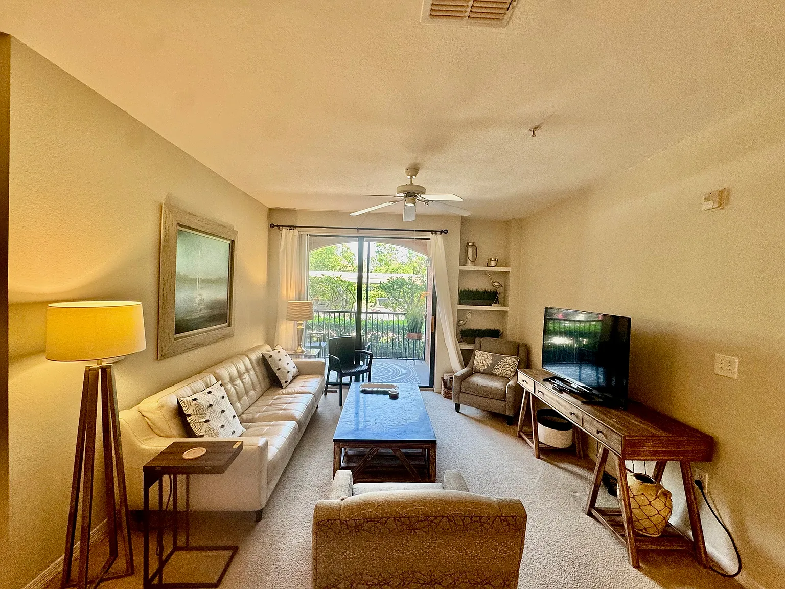 3 bed, 1288 sqft, $4,000 — Photo 3