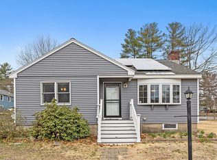 58 Heath St, Tewksbury, MA 01876