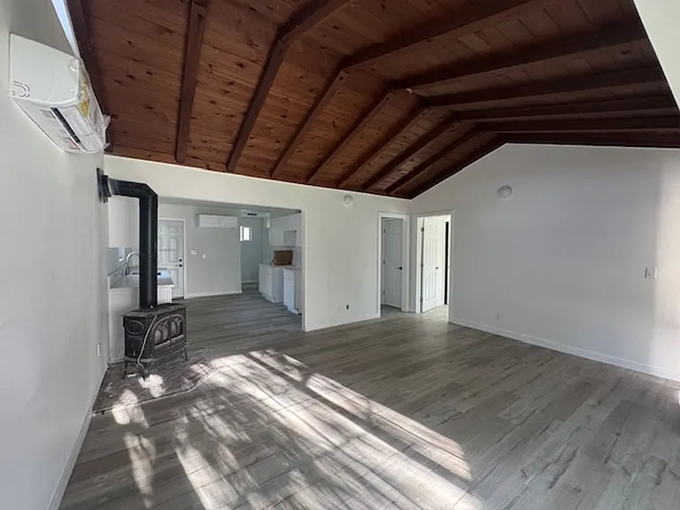 5428 Sale Ave — Photo 5