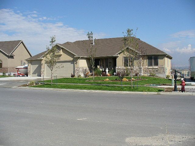 1st image of 506 W Rolling Sage Way