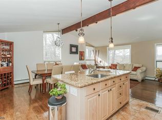 1028 Summit Ln, Mountainside, NJ 07092