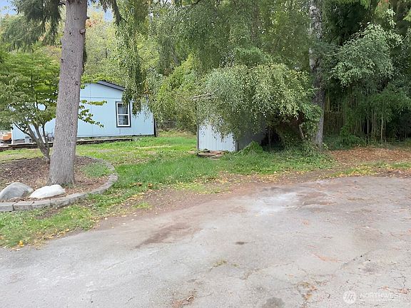 4th image of 6305 Rest Place NE