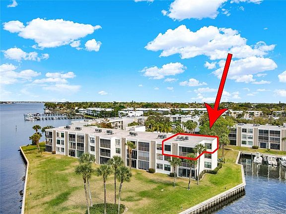 3rd image of 1950 SW Palm City Rd APT 13301