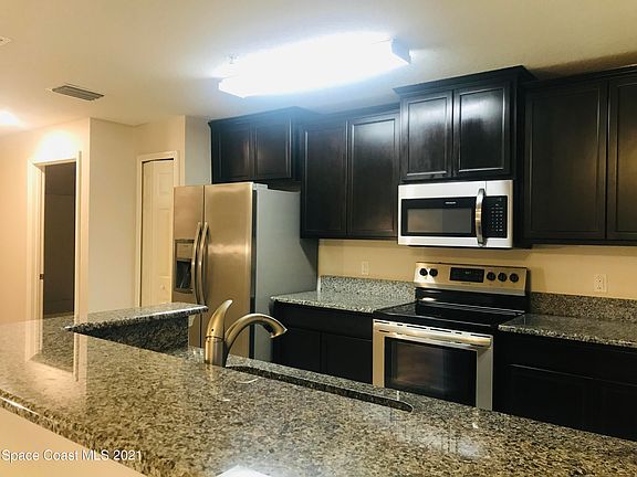 2nd image of 4007 Meander Pl Unit 205