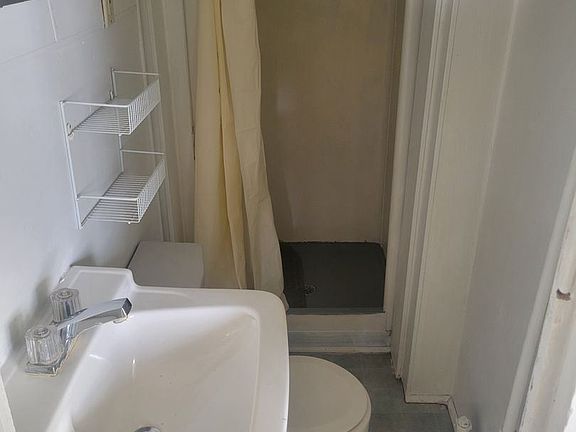 2nd image of 619 S 5th St #8