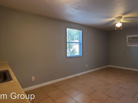 4th image of 851 22nd Ave S #8381623