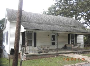 138 Lybrand St, Jonesville, SC 29353