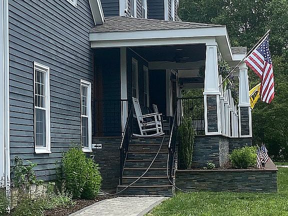 Side walkup front porch