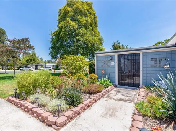 534 Via Estrada Unit B, Laguna Woods, CA 92637
