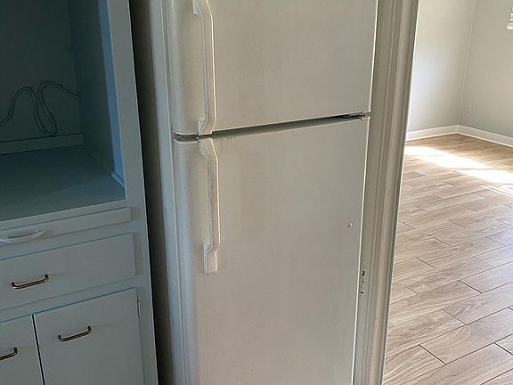 5th image of 421 Cannon St APT 4