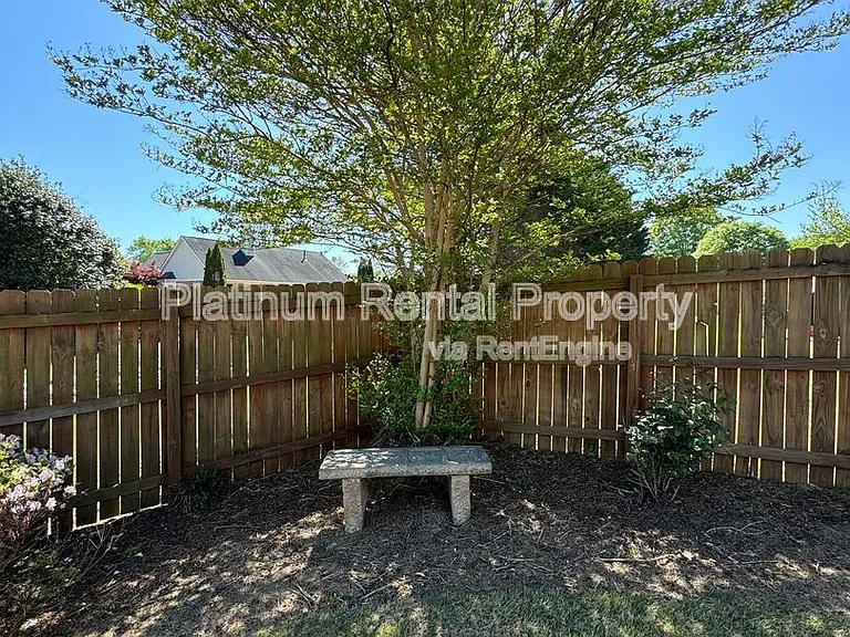 7920 Timberline Overlook — Photo 43