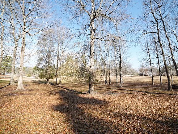 2nd image of 30 Briar Creek Cir