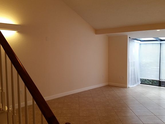 3rd image of 940 Douglas 177 Ave
