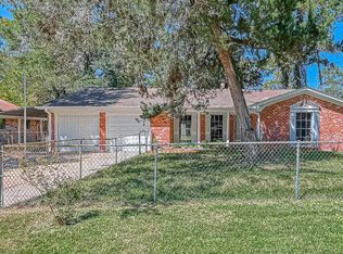 211 Loon River Dr, Huffman, TX 77336