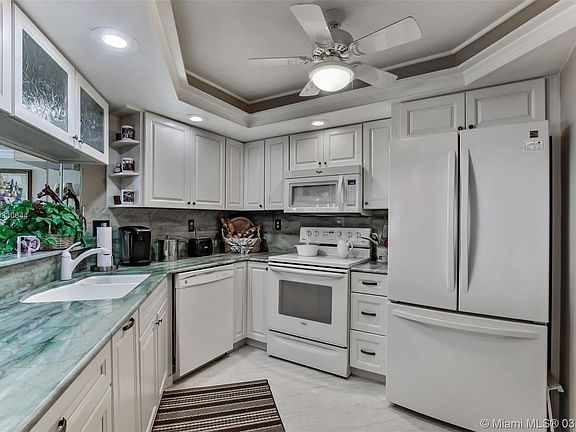 3rd image of 9550 S Ocean Dr APT 1305