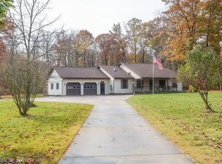 5343 Davis Rd, Saint Clair, MI 48079