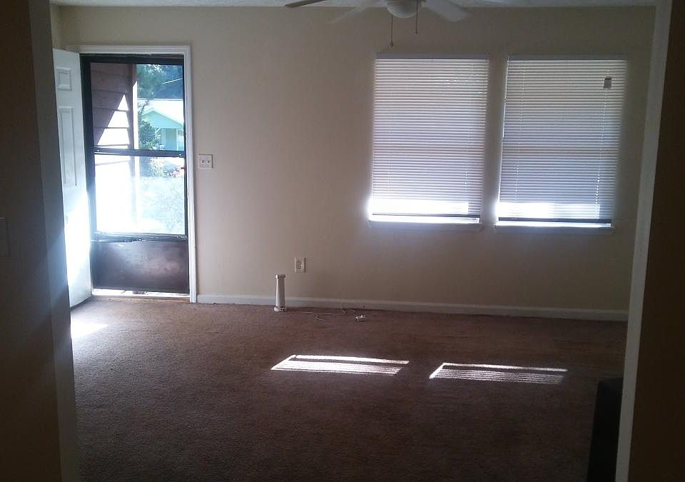 2nd image of 135 Libby Ln